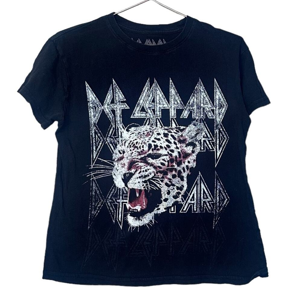 Def Leppard Graphic T-Shirt - Size Small - Band Tee